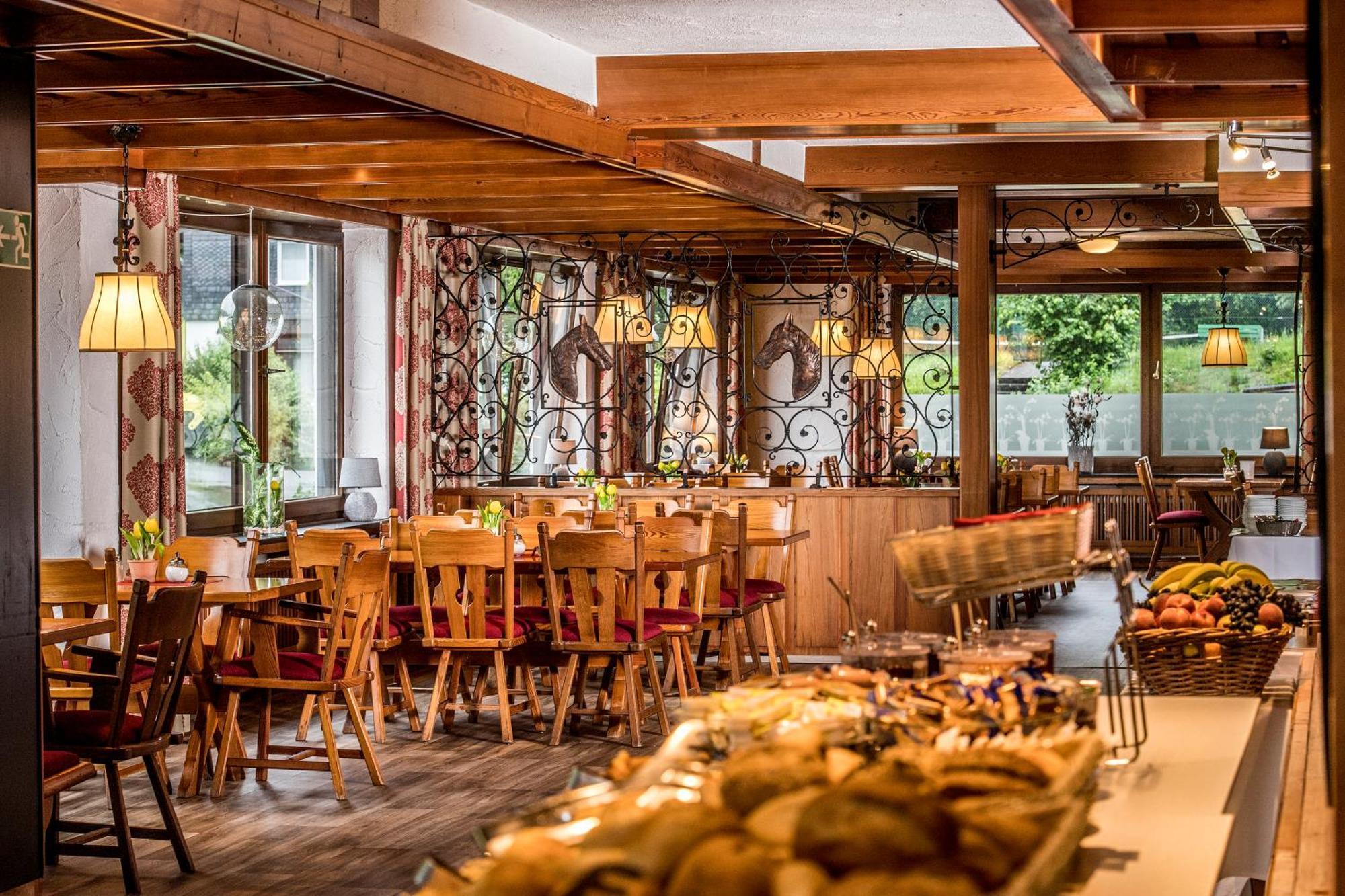 Sauerland Alpin Hotel Schmallenberg Exterior photo